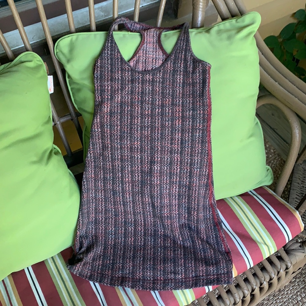 Lululemon tank top